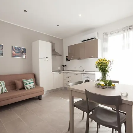 Holiday House Da Vinci Appartement *