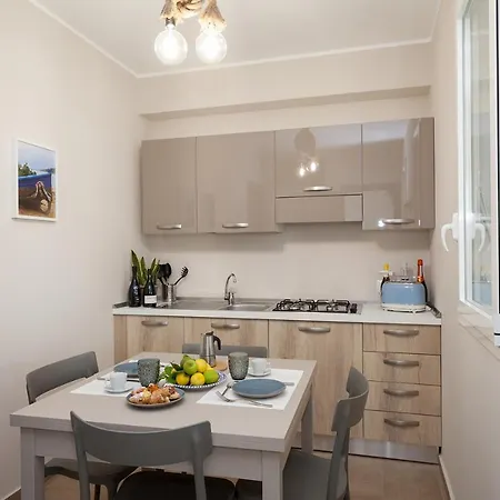 Appartement Holiday House Da Vinci Terrasini